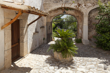 Eingang einer Finca auf Mallorca