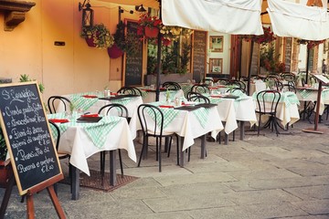Outdoor dining nook in Tuscany - 67756291