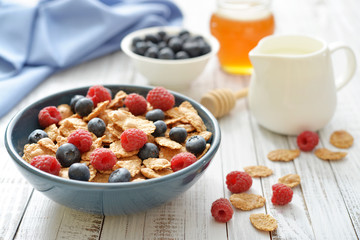 Whole-grain flakes