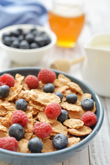 Whole-grain flakes