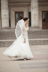 Obraz premium Bride dancing