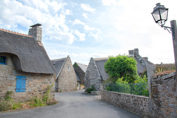 Chaumières bretonnes à Kérascoet, Finistère, Bretagne