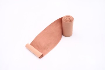 Elastic bandage for patient with isolated white