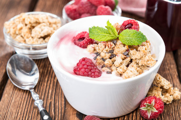 Homemade Raspberry Yogurt