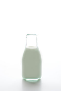 牛乳　牛乳瓶　ミルク