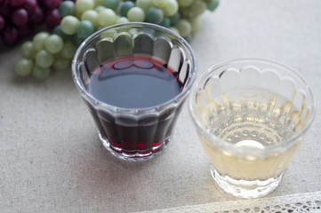 赤ワイン　白ワイン　ブドウ