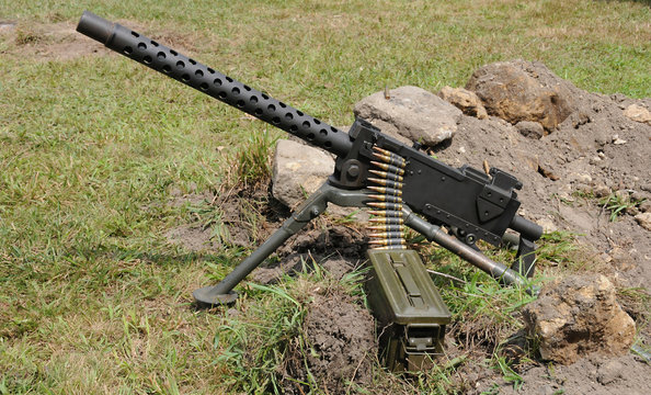 Machine gun