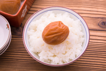 梅干しとご飯