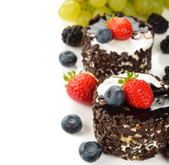 Chocolate cakes with berries