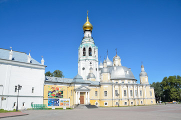 Кремлевская площадь в Вологде, Воскресенский собор и колокольня