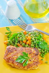 chicken breast with green peas