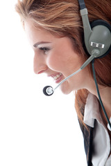 Frau mit Headset lächelt freundlich Nahaufnahme