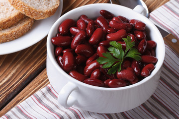 boiled red kidney beans in bowl closeup horizontal top view