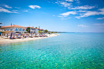 Fototapeta na wymiar Beautiful Pefkochori beach on Kasandra, Greece.