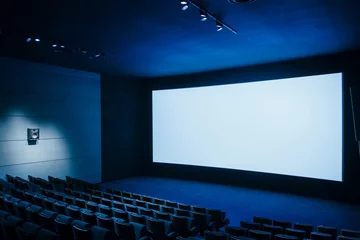 Deurstickers Theater Bioscoop donkere bioscoop met leeg scherm