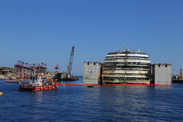 Front view of the wreck of Costa Concordia