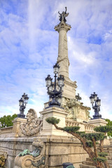 Fototapeta na wymiar Bordeaux. Monument to the girondists. Statue of Freedom. Buildin
