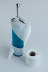 Scopino e carta igienica