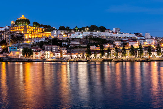 The historic centre of Porto at night