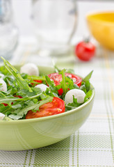 salad with tomatoes and mozzarella