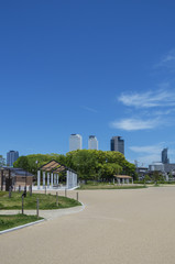 米野公園と名駅高層ビル群