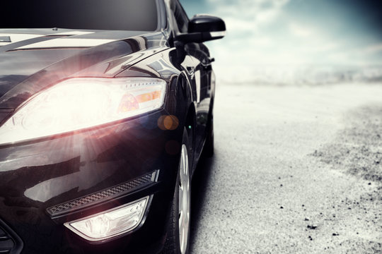 Fototapeta lamp of car in night