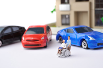 車椅子の介護と交通弱者