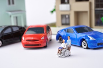 車椅子の介護と交通弱者
