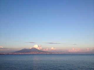 Fototapeta na wymiar Vesuvio vista da posillipo