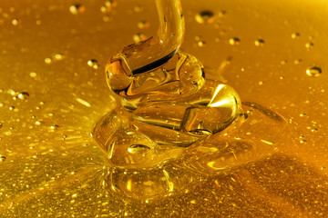 Honey Pouring Waves