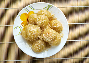 Loukoumades