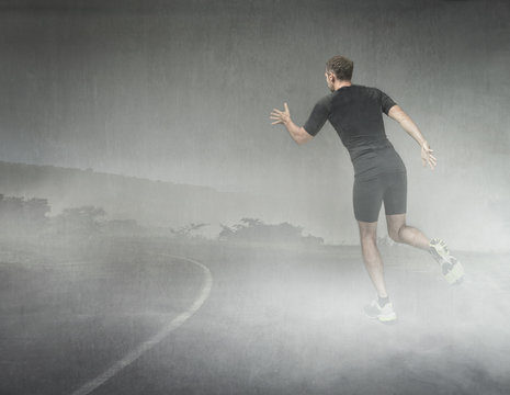 runner marathon with bad weather