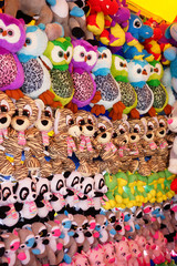 Fototapeta na wymiar Wall of stuffed toys