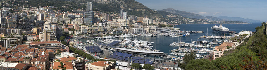 Obraz premium Montecarlo's Harbor