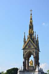 Fototapeta na wymiar Albert Memorial spire