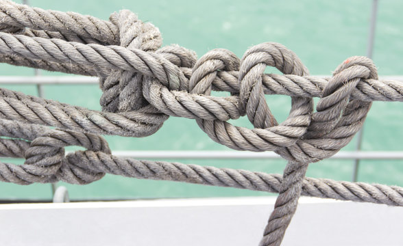 ROPE IN A SHIP AT THE SEA.