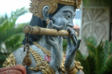 balinese statue