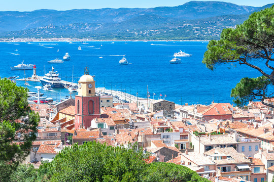 Fototapeta Panoramiczny widok na zatokę Saint-Tropez, Francja