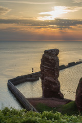 Die Lange Anna bei Sonnenuntergang (Helgoland)