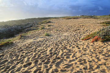 Strand in Portugal vor Gewitter