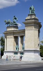 Fototapeta na wymiar Monumento del Millennio, semiciclo desto, Budapest.