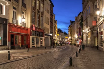 Abwaschbare Fototapete Brüssel Winding Street, Brüssel, Belgien