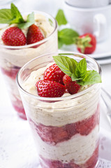 Erdbeer Dessert