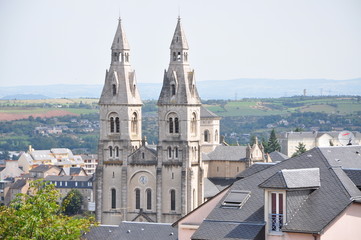 Fototapeta na wymiar la cathédrale de rodez 