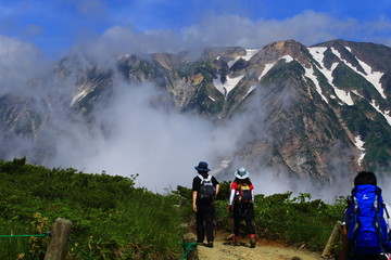 Fototapeta premium 夏山と登山者