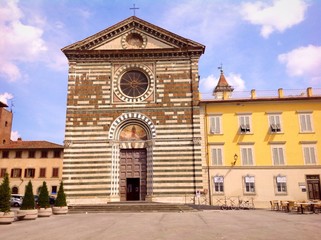 Fototapeta na wymiar San Francesco square in Prato, Tuscany