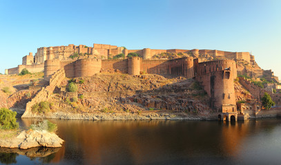fort and lake in Jodhpur India at sunset