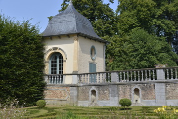 L'un des pavillons du Jardin des Fleurs à Enghien