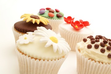 decorated cup cakes