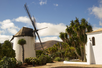 Windmill of Antigua © digitalwhiz